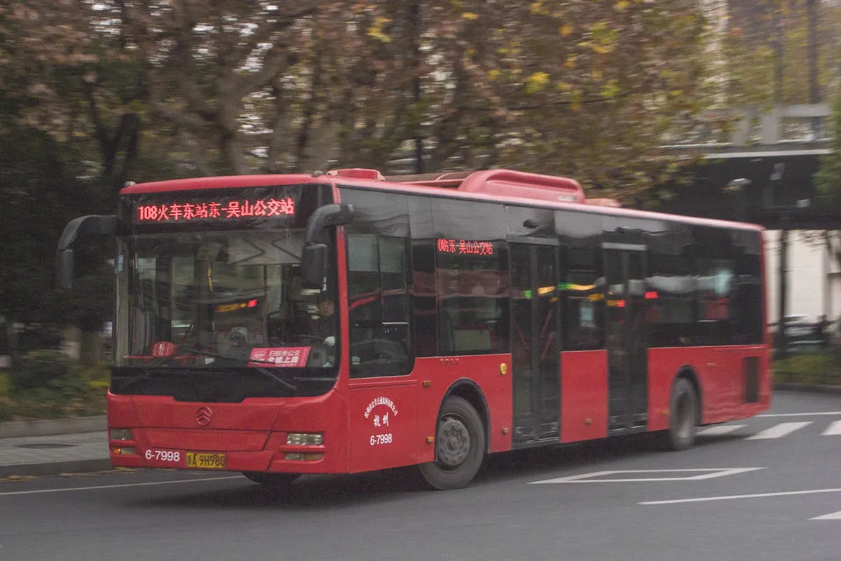 Best Season for Hangzhou Walking Tours: A 2026 Guide