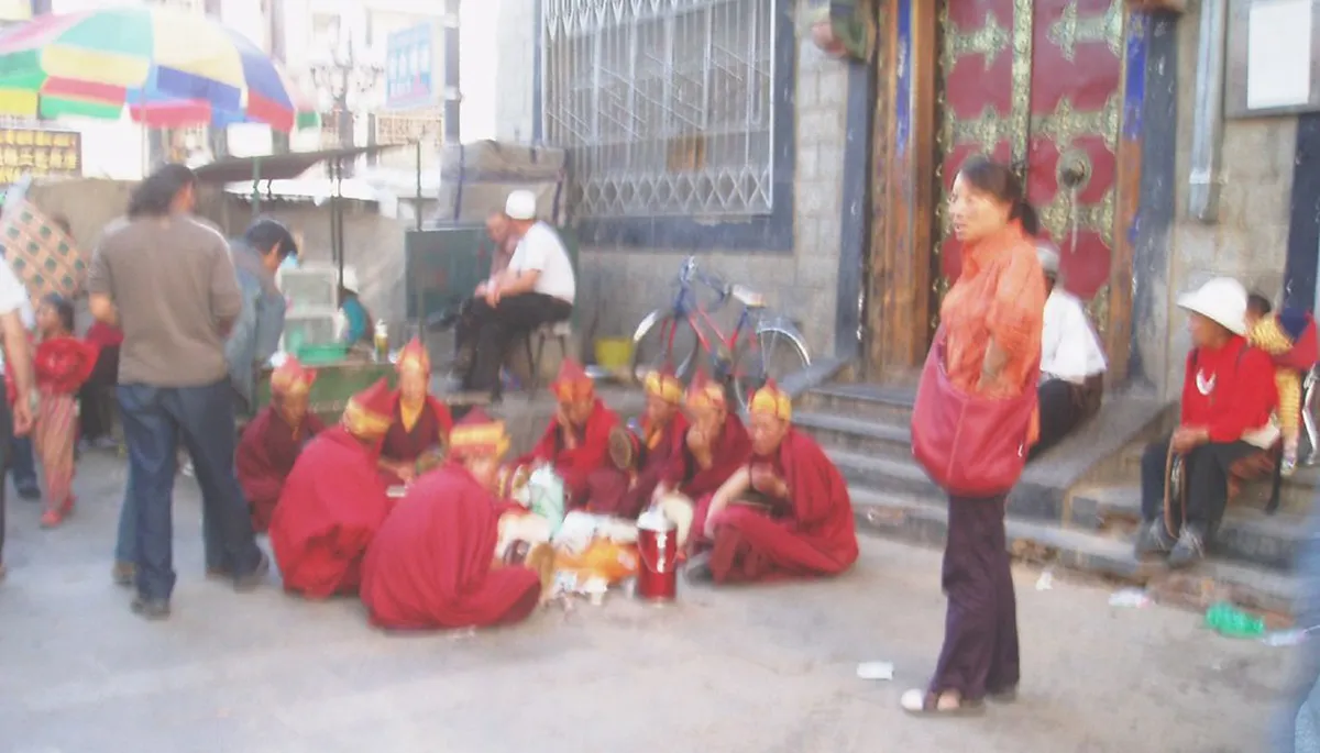 Best Time for Lhasa Walking Tours: Seasonal Guide
