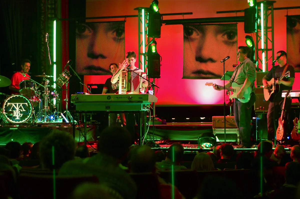 How to Tip Free Walking Tour Guides in Macau