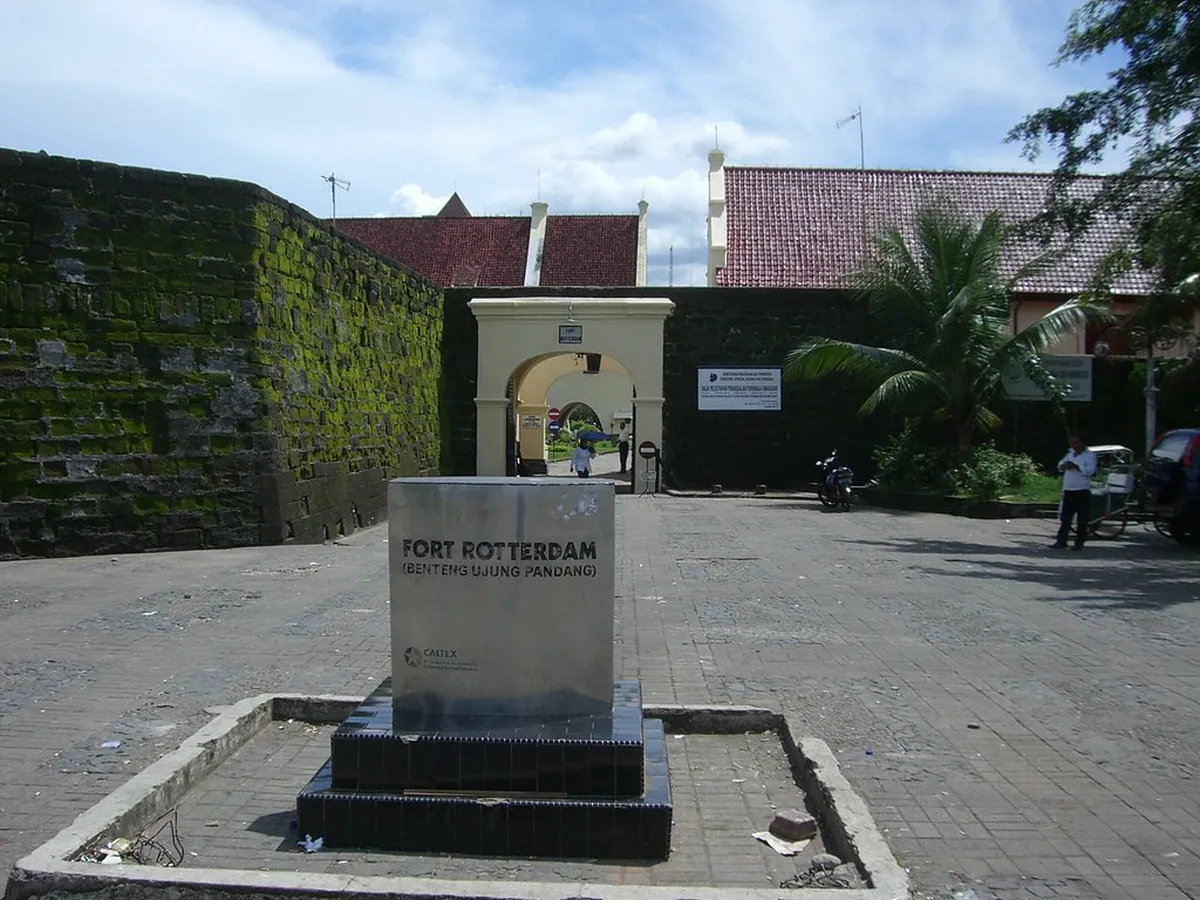 Fort Rotterdam Entrance Fees and Hours: 2026 Budget Guide
