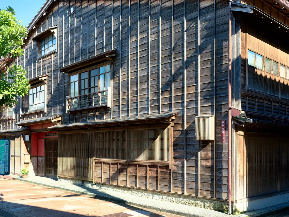 Best Time for Kanazawa Walking Tours: Seasonal Guide
