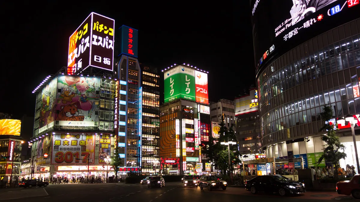 Shinjuku Night Walking Tour Highlights: 1-Day Guide