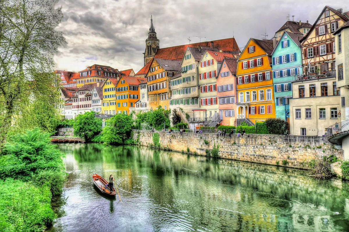 1-Day Itinerary: Top Sights on a Moalboal Walking Tour