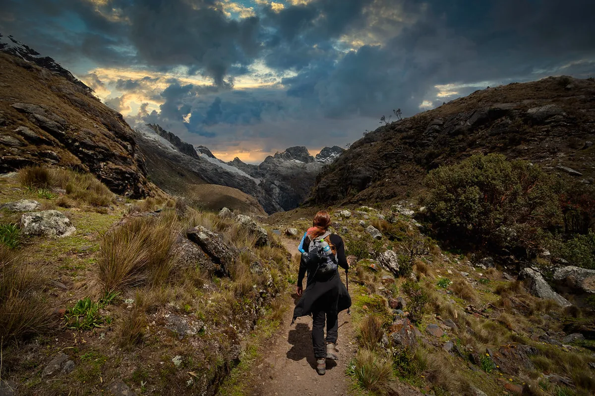 Walking vs Motorbike Rental in Pai: Best Way to Explore